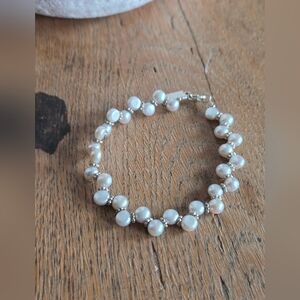 Elegant Pearl Bracelet